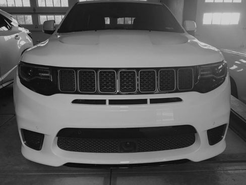 Used 2019 Jeep Grand Cherokee Trackhawk image 4