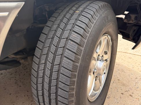 Used 2002 Lexus LX 470 4WD image 16