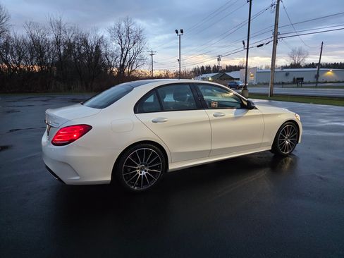 Used 2017 Mercedes-Benz C 300 4MATIC Sedan image 9