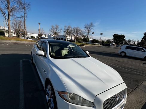 Used 2015 Jaguar XJ L Portfolio image 1