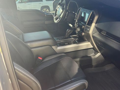 Used 2018 Ford F150 Raptor w/ Equipment Group 802A Luxury image 5