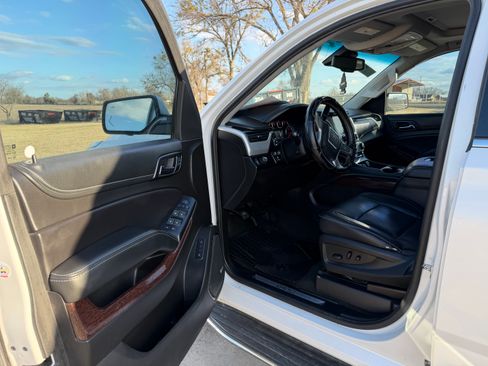 Used 2018 GMC Yukon SLT w/ Open Road Package image 11