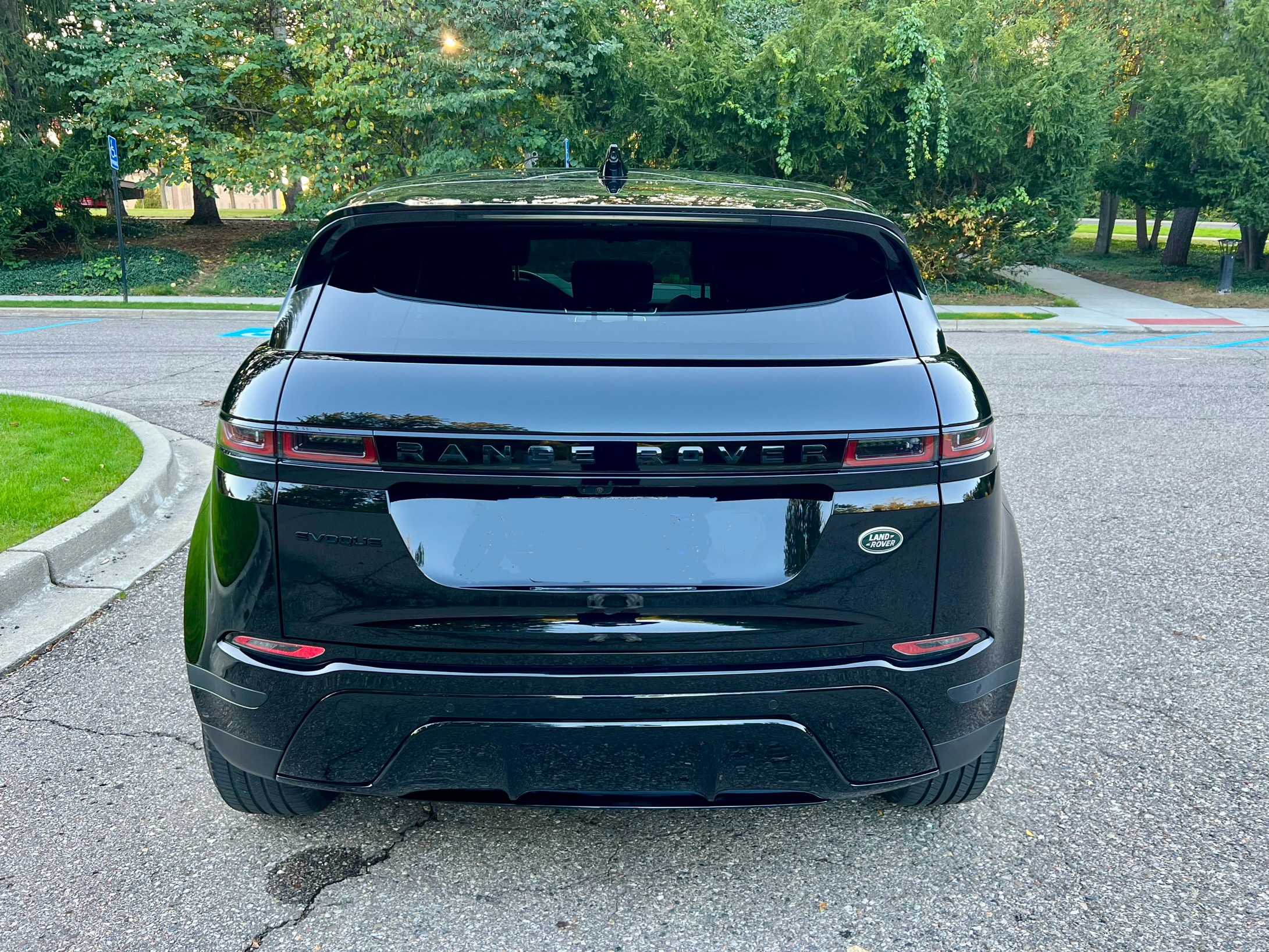 Used 2020 Land Rover Range Rover Evoque S AWD/4WD image 17