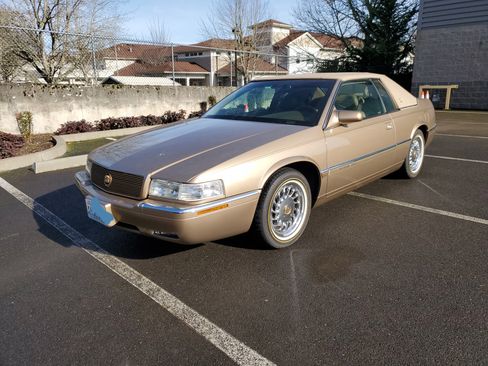 Used 1998 Cadillac Eldorado image 1