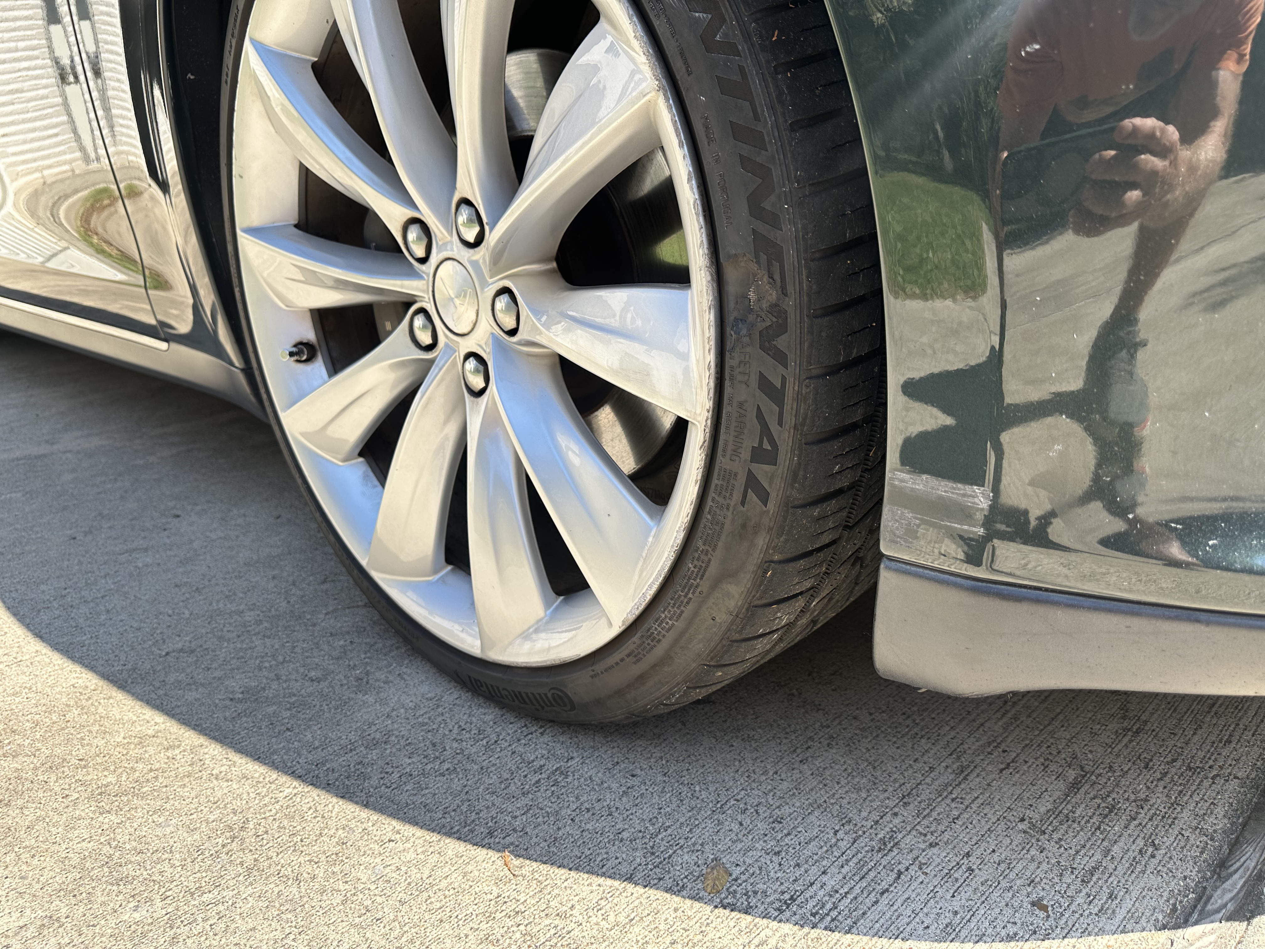 Used 2012 Tesla Model S RWD image 13