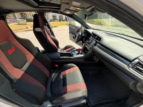 Used 2020 Honda Civic Si image 9