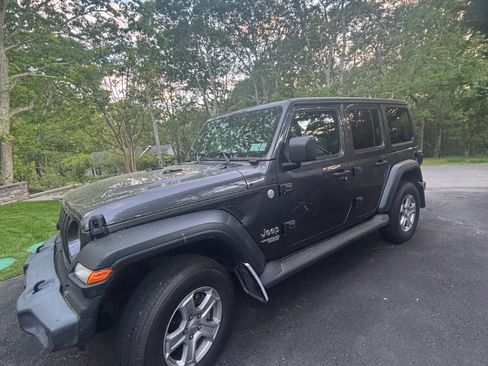 Used 2021 Jeep Wrangler Unlimited Sport AWD/4WD image 1