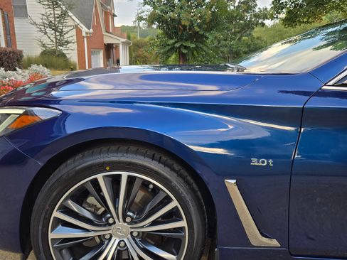 Used 2019 INFINITI Q60 3.0t Luxe w/ Essential Package image 15