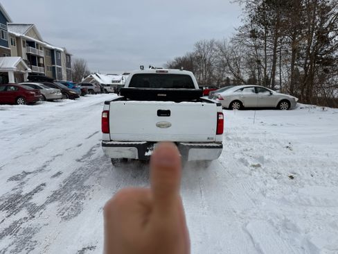 Used 2012 Ford F250 XLT w/ Snow Plow Prep Pkg image 8