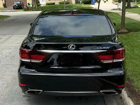 Used 2013 Lexus LS 460 w/ F-Sport Pkg RWD image 5