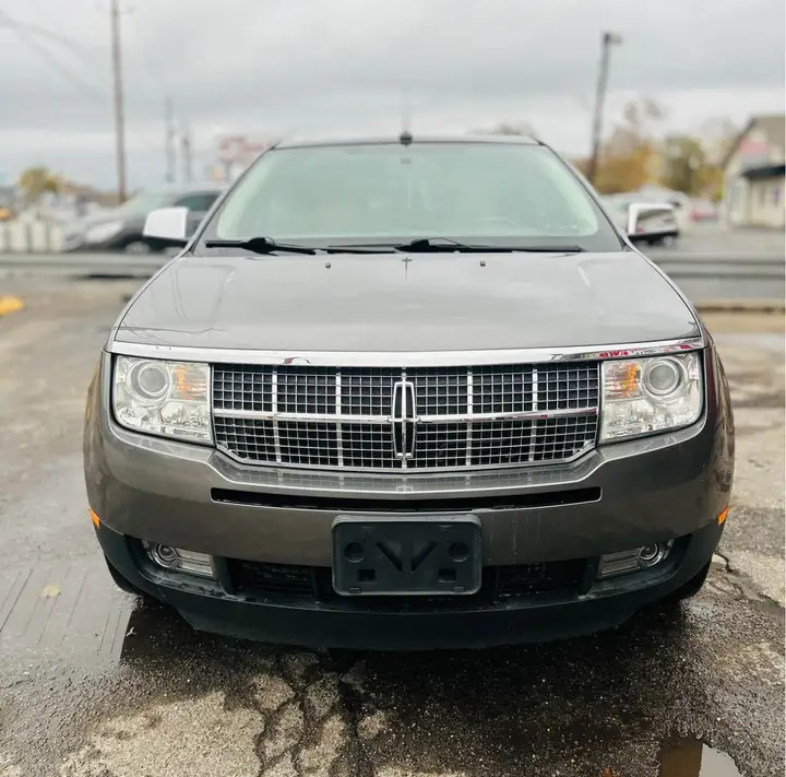Used 2010 Lincoln MKX AWD image 13