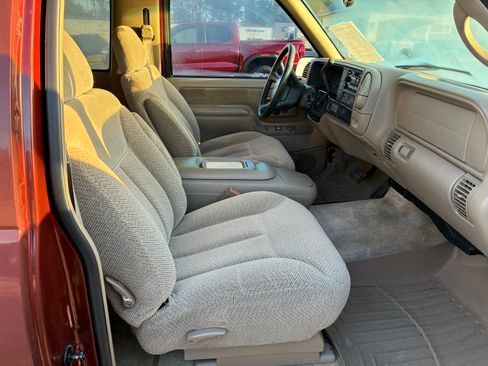 Used 1999 Chevrolet Tahoe 4WD 2-Door w/ Preferred Equipment Group image 9