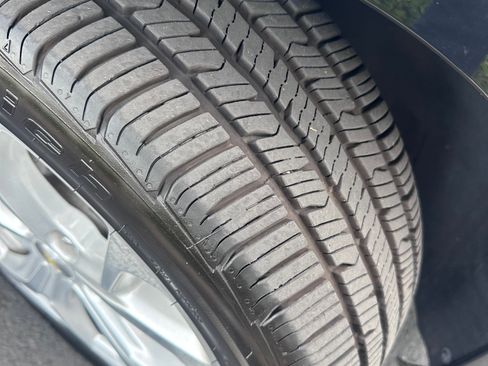 Used 2017 Chevrolet Volt Premier w/ Driver Confidence II Package image 12