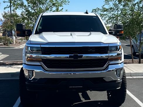 Used 2018 Chevrolet Silverado 1500 LT w/ All Star Edition AWD/4WD image 16