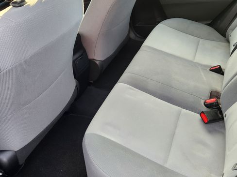 Used 2014 Toyota Corolla L image 10