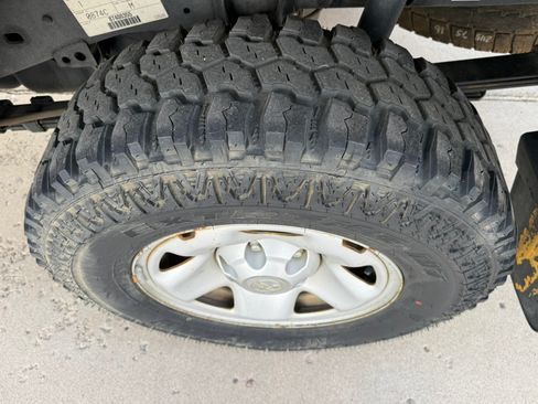 Used 2008 Toyota Tacoma 4x4 Regular Cab image 12