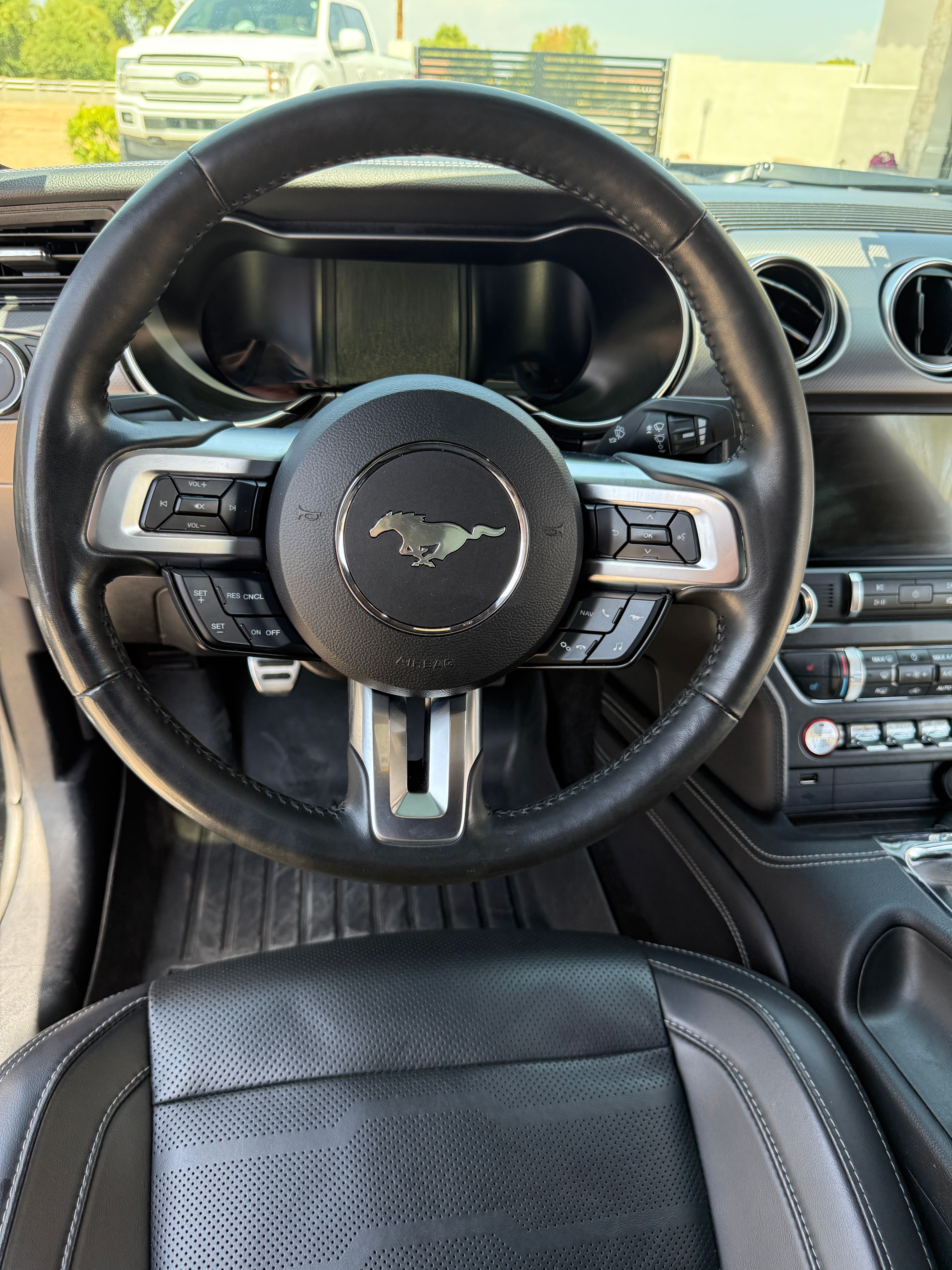 Used 2019 Ford Mustang GT Premium w/ Equipment Group 401A RWD image 20
