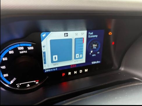 Used 2024 Ford Bronco Black Diamond image 14