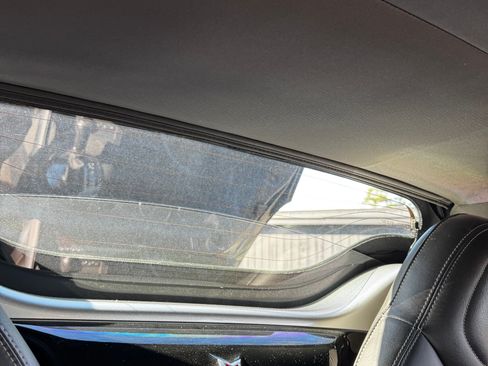 Used 2009 Pontiac Solstice GXP w/ Premium Package image 13