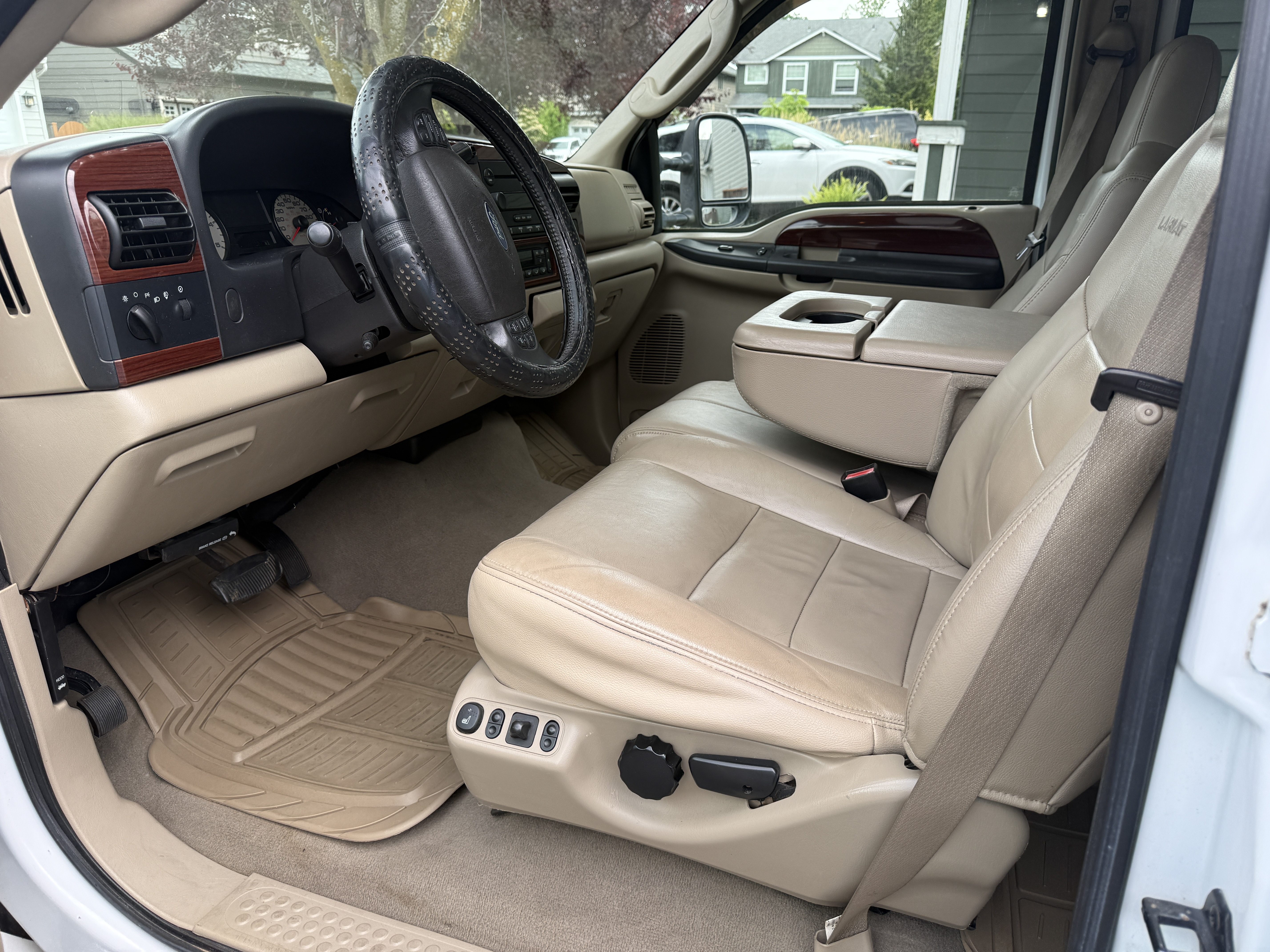 Used 2007 Ford F350 Lariat AWD/4WD image 5