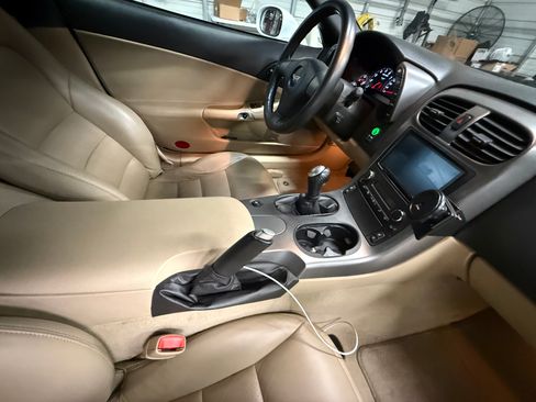 Used 2006 Chevrolet Corvette Convertible w/ Preferred Equipment Group image 14