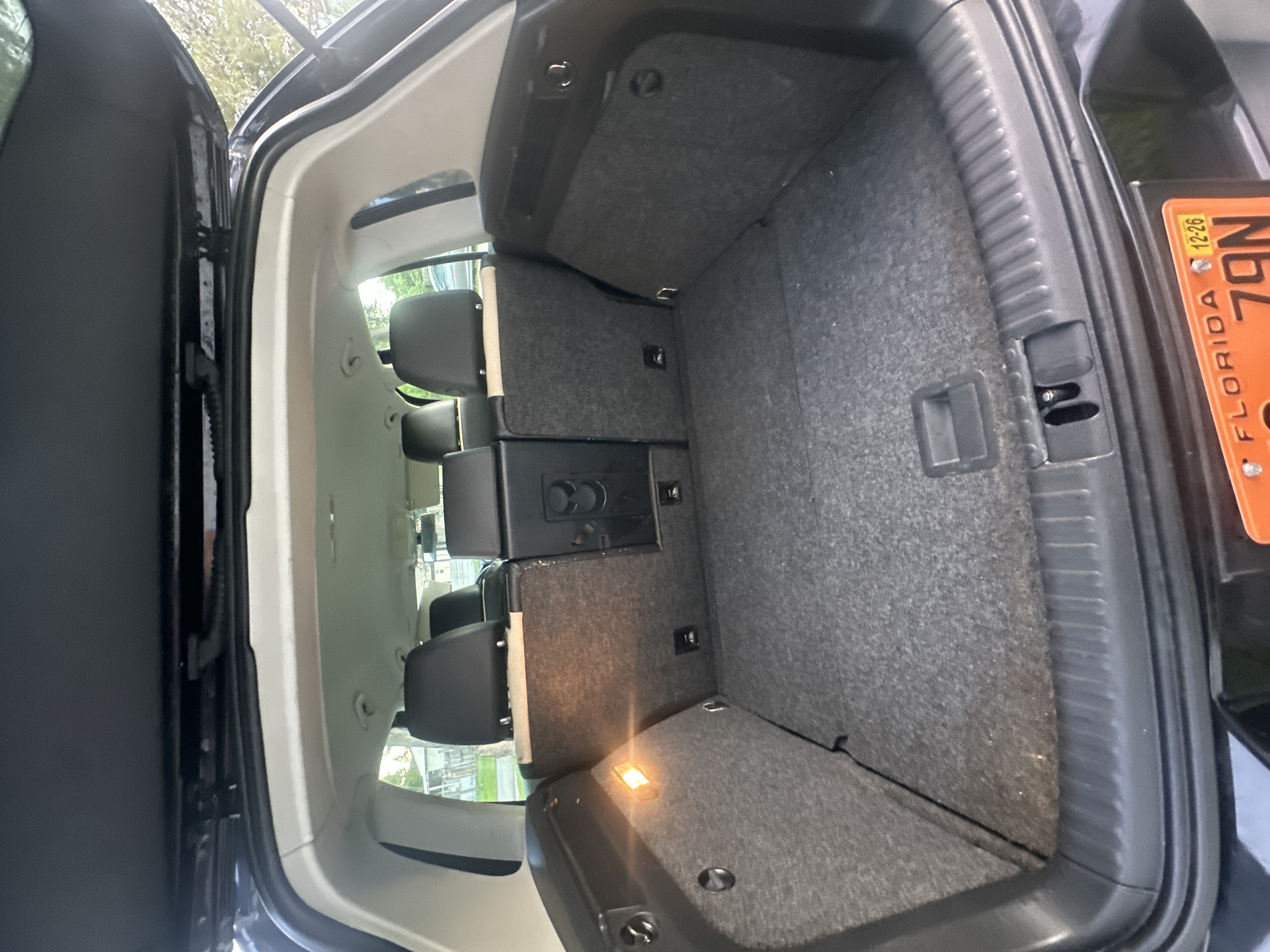 Used 2016 Volkswagen Tiguan S FWD image 9
