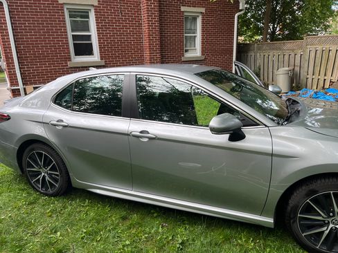 Used 2022 Toyota Camry SE FWD image 10