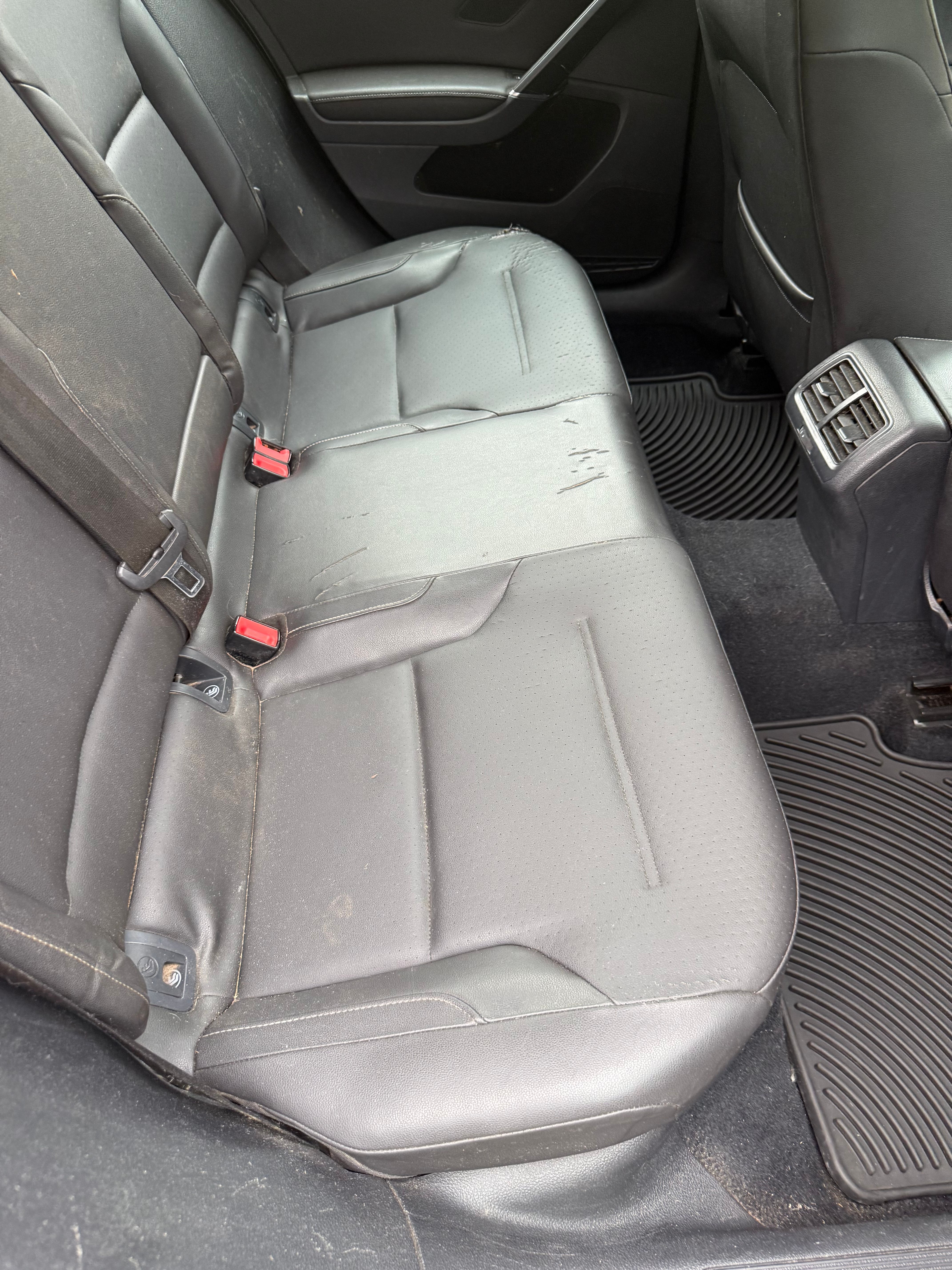 Used 2015 Volkswagen Golf SE w/ Golf Sport Package FWD image 15