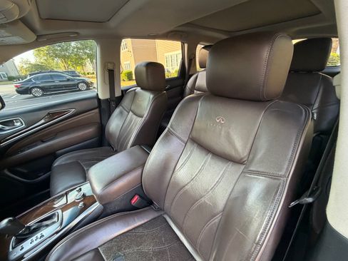 Used 2013 INFINITI JX35 AWD w/ Premium Pkg image 8