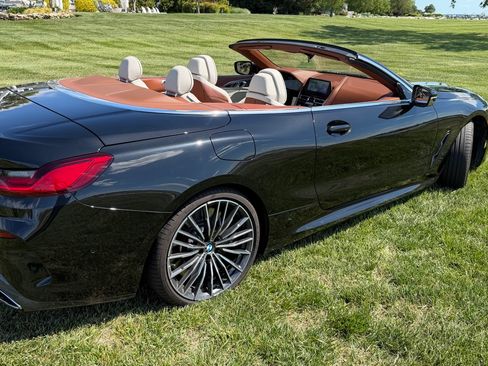 Used 2022 BMW M850i xDrive Convertible AWD/4WD image 4