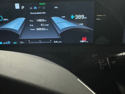 Used 2022 Kia EV6 Wind RWD image 5