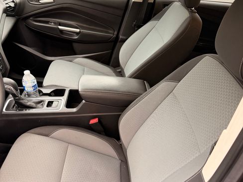 Used 2018 Ford Escape SE w/ Ford Safe & Smart Package image 6