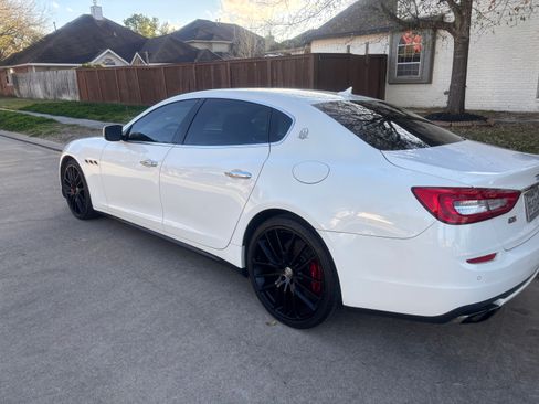 Used 2014 Maserati Quattroporte GTS image 32