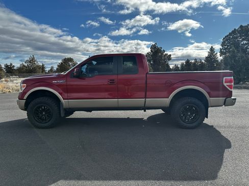 Used 2013 Ford F150 Lariat w/ Luxury Equipment Group image 2