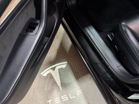 Used 2022 Tesla Model 3 RWD image 10