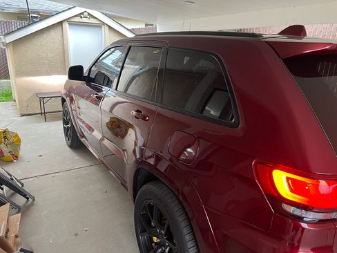 Used 2018 Jeep Grand Cherokee Trackhawk image 2