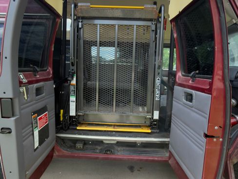 Used 1998 Dodge B3500 RWD image 9