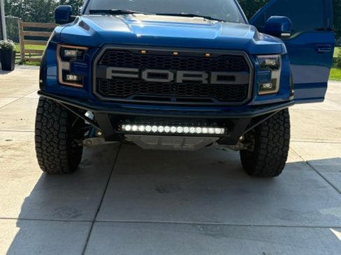 Used 2018 Ford F150 Raptor w/ Equipment Group 802A Luxury AWD/4WD image 1