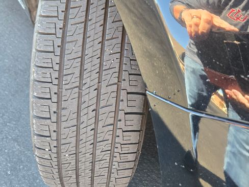 Used 2017 Toyota Camry SE image 6