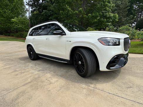 Used 2021 Mercedes-Benz GLS 63 AMG 4MATIC image 2