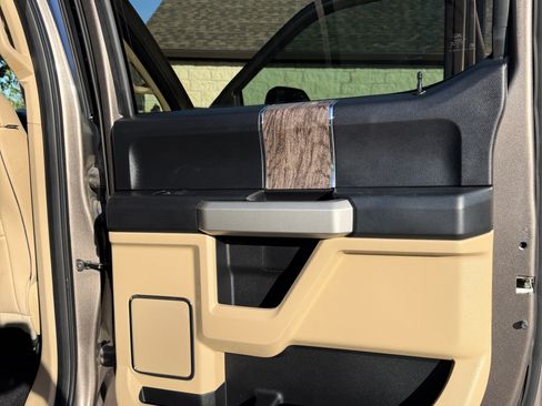 Used 2018 Ford F250 Lariat w/ Lariat Ultimate Package image 10