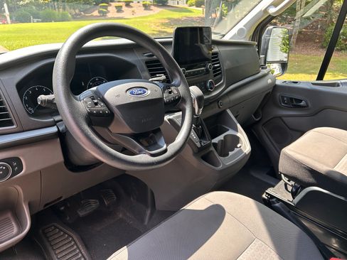 Used 2020 Ford Transit 350 XLT RWD image 12