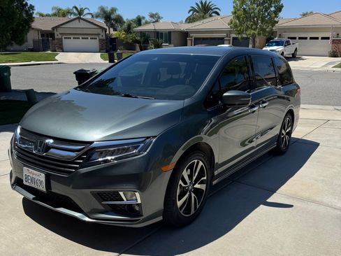 Used 2018 Honda Odyssey Elite image 5