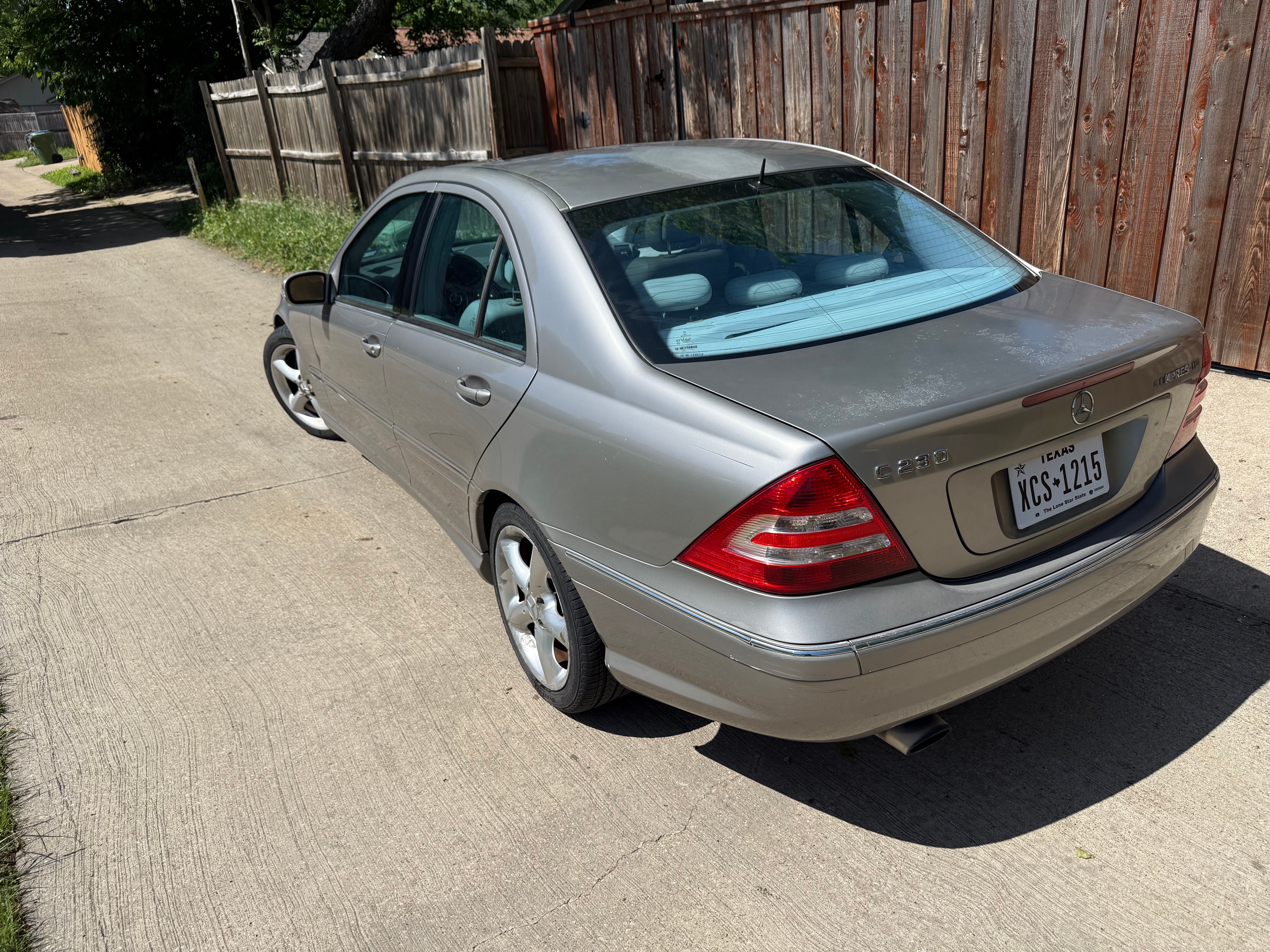 Used 2005 Mercedes-Benz C 230 Sedan image 1