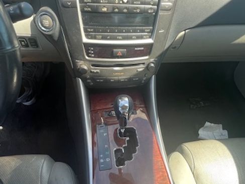 Used 2007 Lexus IS 250 image 4