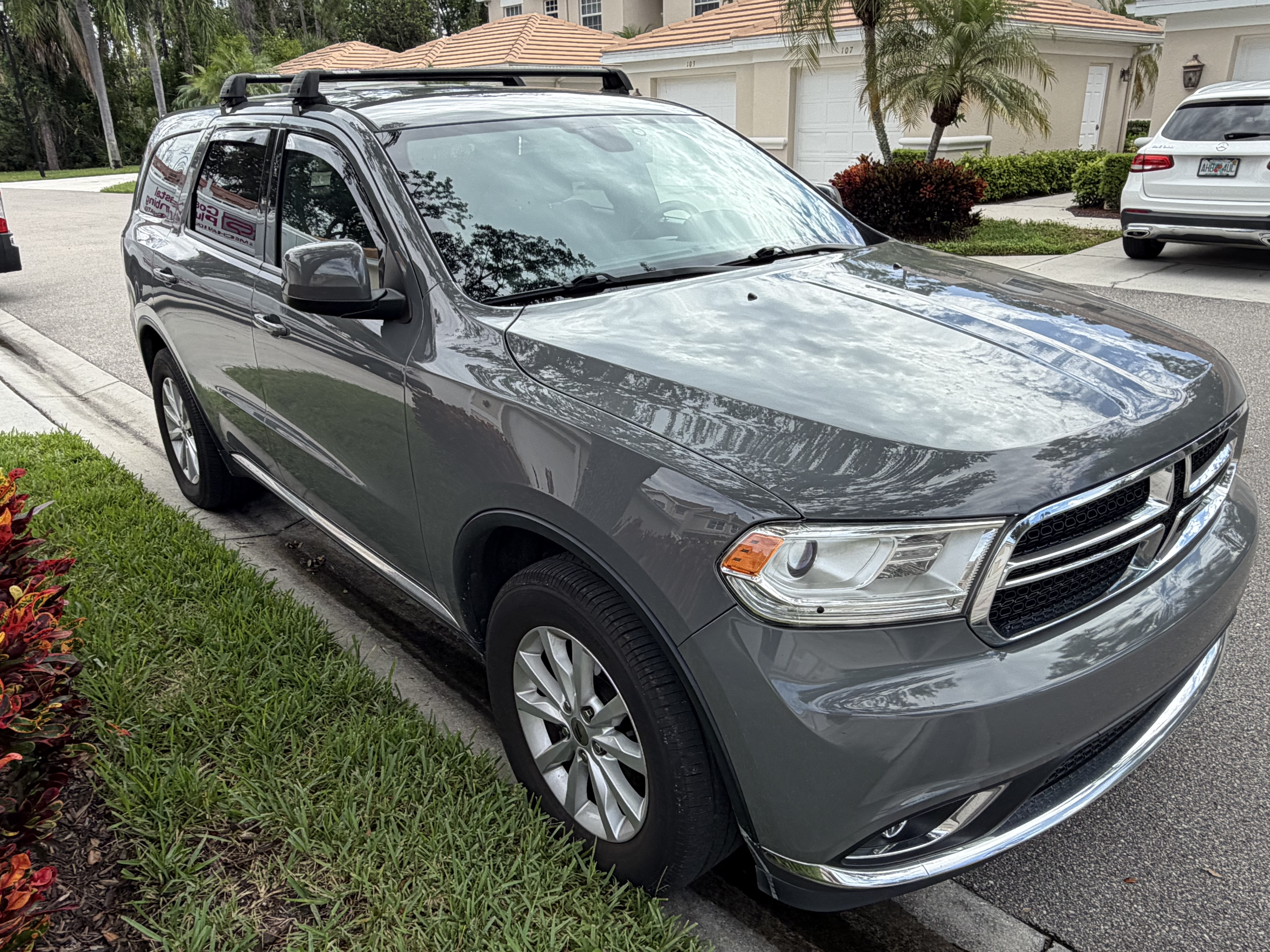 Used 2020 Dodge Durango SXT w/ Trailer Tow Group IV AWD/4WD image 2