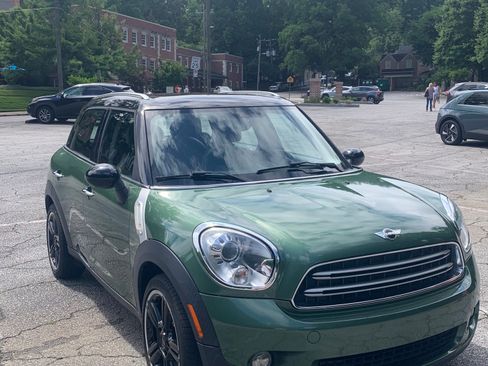 Used 2016 MINI Cooper Countryman FWD image 2