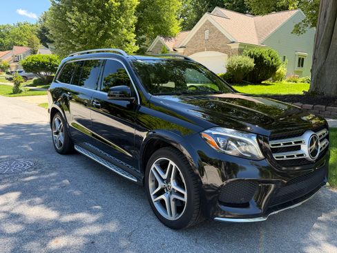 Used 2017 Mercedes-Benz GLS 550 4MATIC image 1