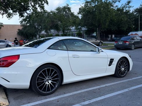 Used 2017 Mercedes-Benz SL 450 image 11