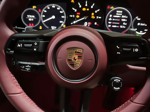 Used 2024 Porsche 911 Carrera image 12